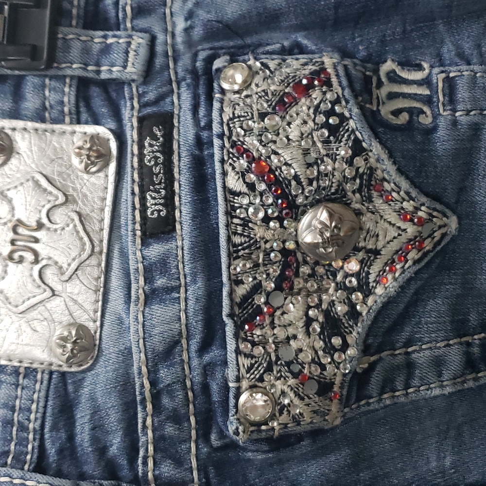 Blue jeans - Picture 3 of 5